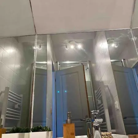 Guepin : Hyper Centre Au Pied Du Tram * Nantes