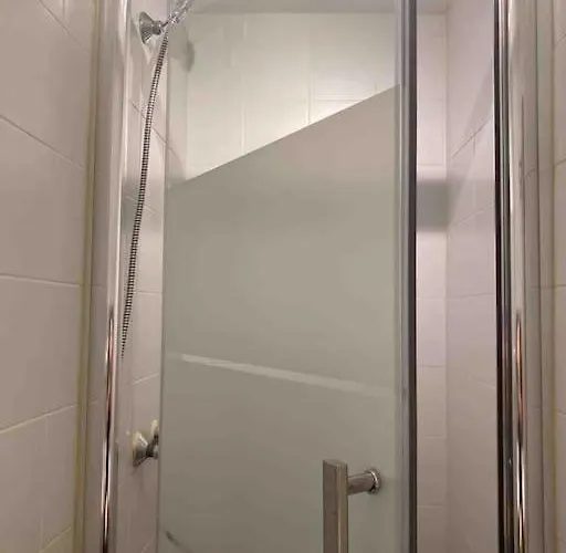 Guepin : Hyper Centre Au Pied Du Tram Lägenhet