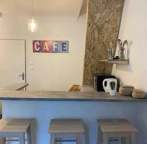 Guepin : Hyper Centre Au Pied Du Tram Nantes